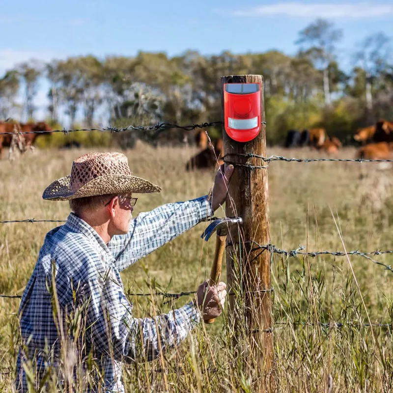 New Solar Infrared Motion Sensor Alarm With 110db Siren Strobe Light For Home Garden Carage Shed Carvan Security Alarm System - Image 5